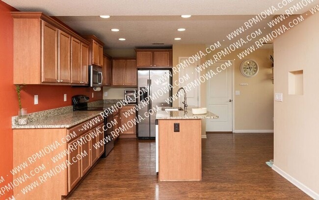 Building Photo - 9155 Coneflower Dr