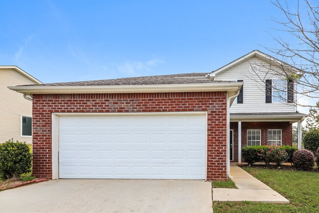 Building Photo - 1607 Thornwick Trace