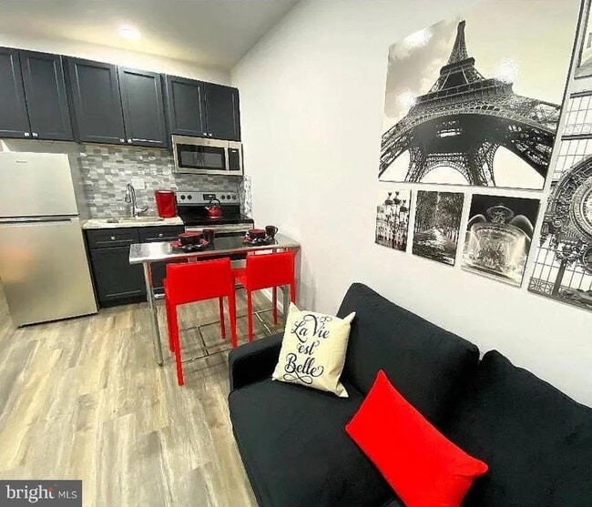 Foto del edificio - 4428 Parrish St