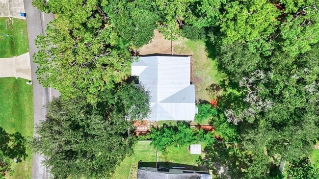 Building Photo - 5406 Swallow Dr