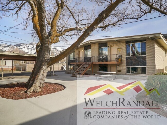 Foto del edificio - 2340 2nd St