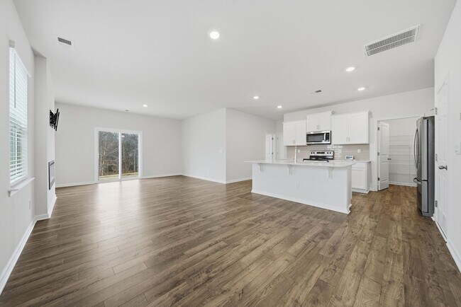 Foto del edificio - Spacious 5-Bedroom Home for Rent in The Falls – Modern, Comfortable, and Move-In Ready