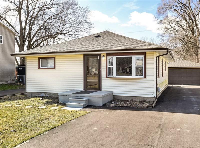 17528 Sumpter Rd, Belleville, MI 48111 House Rental in Belleville, MI