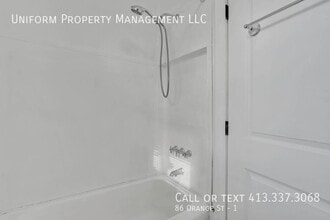 Building Photo - 86 Orange St