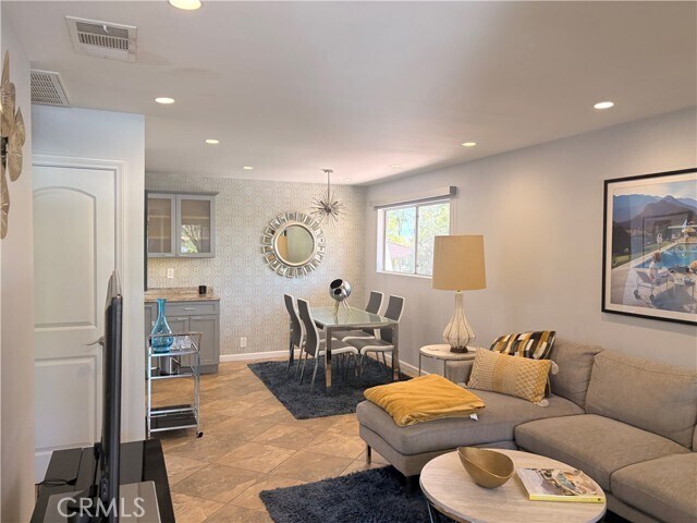 Foto del edificio - 510 N Villa Ct