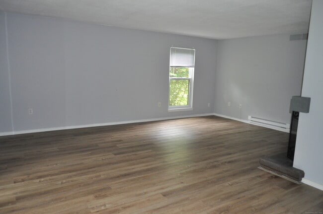 Building Photo - 66 Mallard Dr