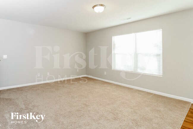 Foto del edificio - 231 Creekstone Ct