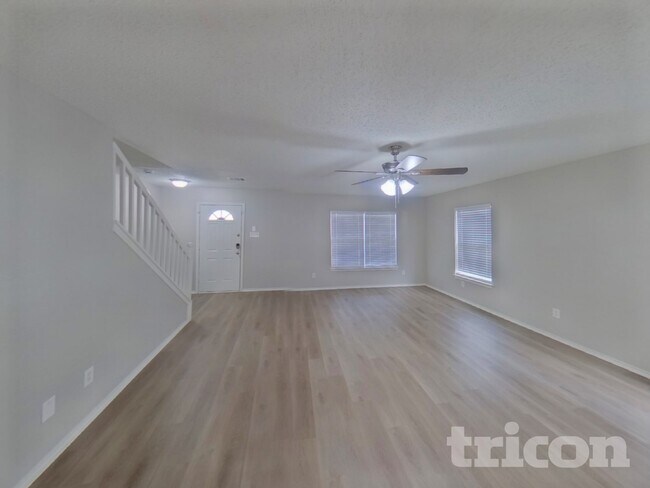 Foto del edificio - 2208 Capstan Dr