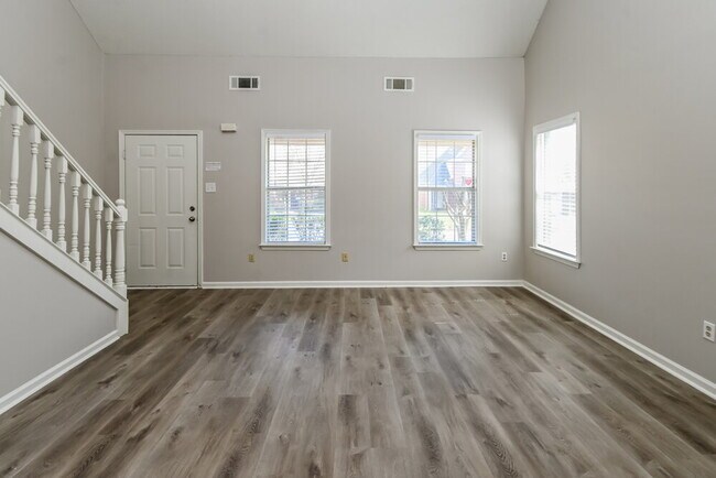 Foto del edificio - 1029 Appling Meadow Dr