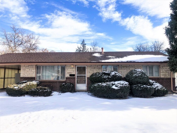Primary Photo - Beautiful Home in Aurora