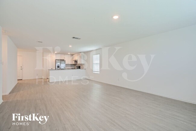 Building Photo - 3921 Far Horizon