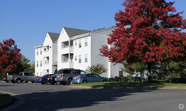 Preston Place Apartments y Townhomes - Preston Place - Tax Credit