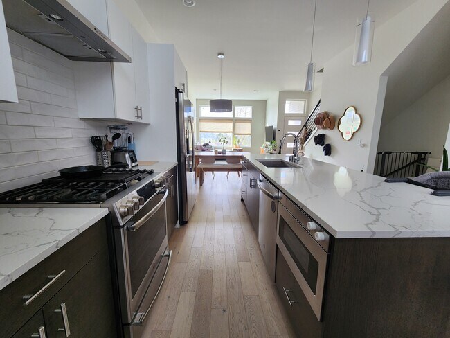 Foto del edificio - 1320 NW 67th St