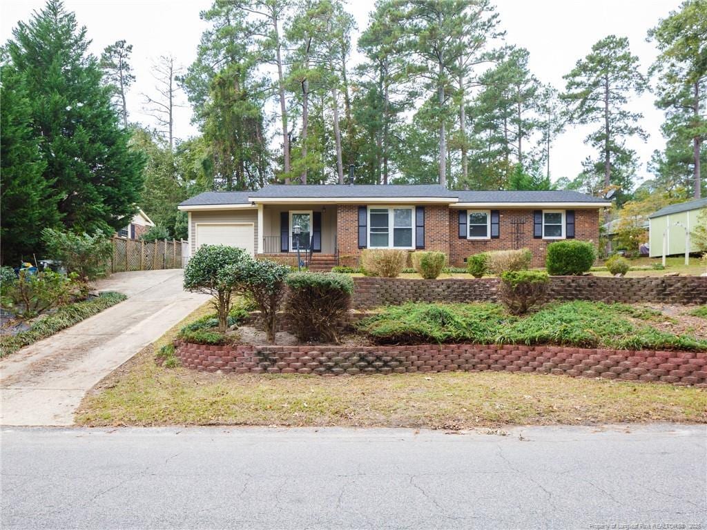 Foto principal - 308 McFadyen Dr
