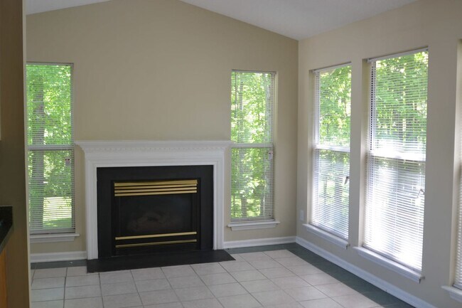 Building Photo - 8532 Woodford Bridge Dr
