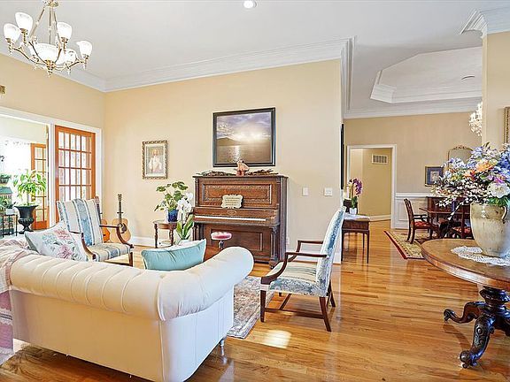 Foto del edificio - 5 Moss Cove Ln