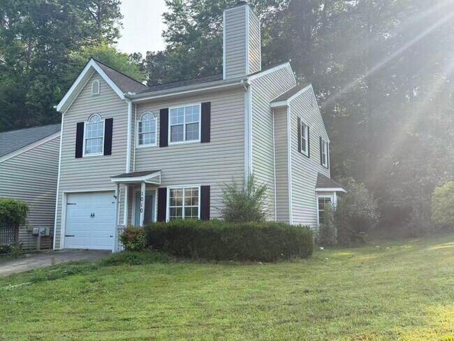 Foto del edificio - 3 bedroom house in Hillsborough Chase