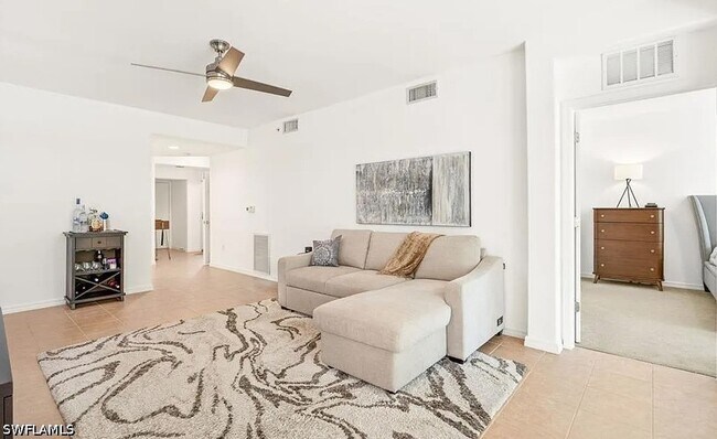 Foto del edificio - 1315 Henley St