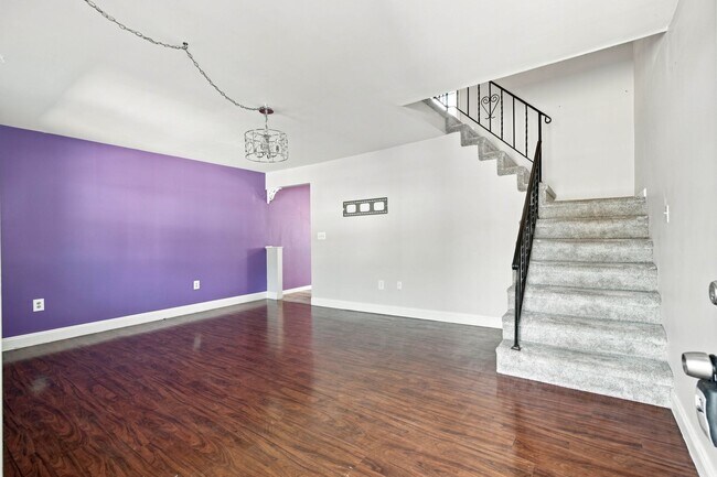 Foto del edificio - 1008 Cloverton Dr