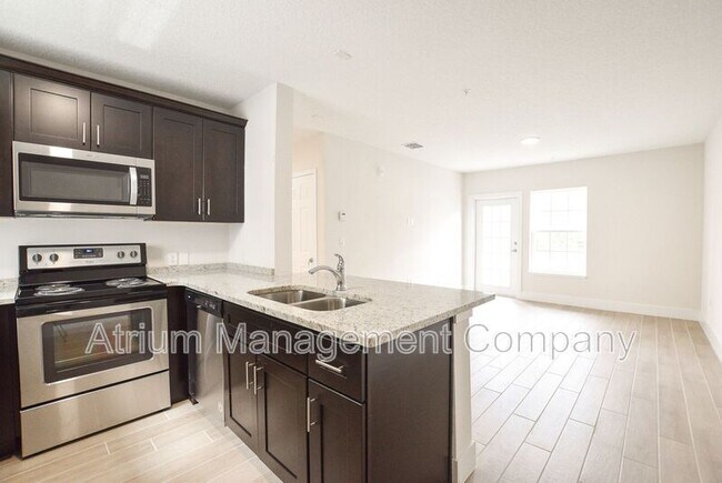 Foto del edificio - 5520 Lake Underhill Rd