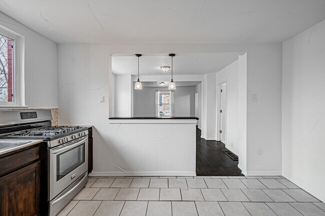 Foto del edificio - 4BD, 2BA Sun Valley Home with Large Driveway for Parking