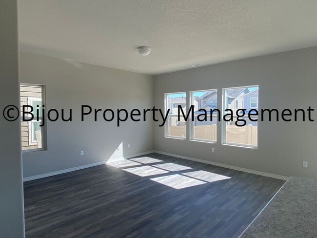Building Photo - Beautiful 3 Bedroom New Build