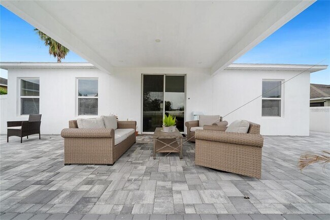 Foto del edificio - 3029 Patterson Groves Dr