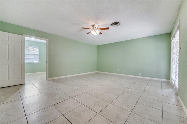Foto del edificio - 3547 Ridgeoak Way