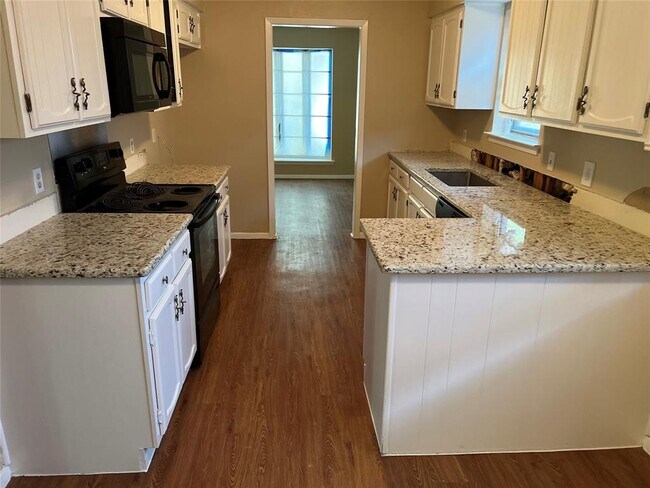 Foto del edificio - 1114 Denmark Dr