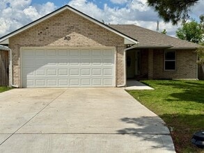 Building Photo - 2823 Juvene Cir