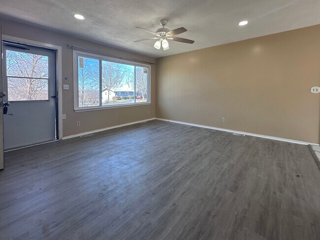 Building Photo - 1119 N Atherton Rd
