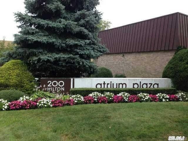 Primary Photo - 200 Hilton Ave