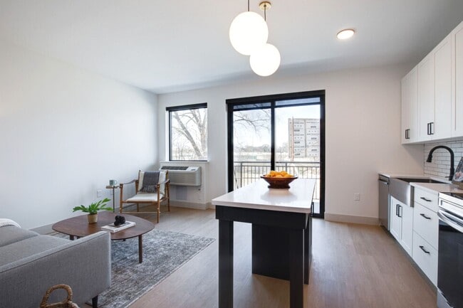 Interior Photo - The Reeve Lakeside