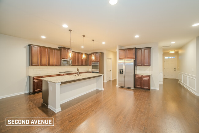Foto del edificio - 339 Hamilton Pointe Dr