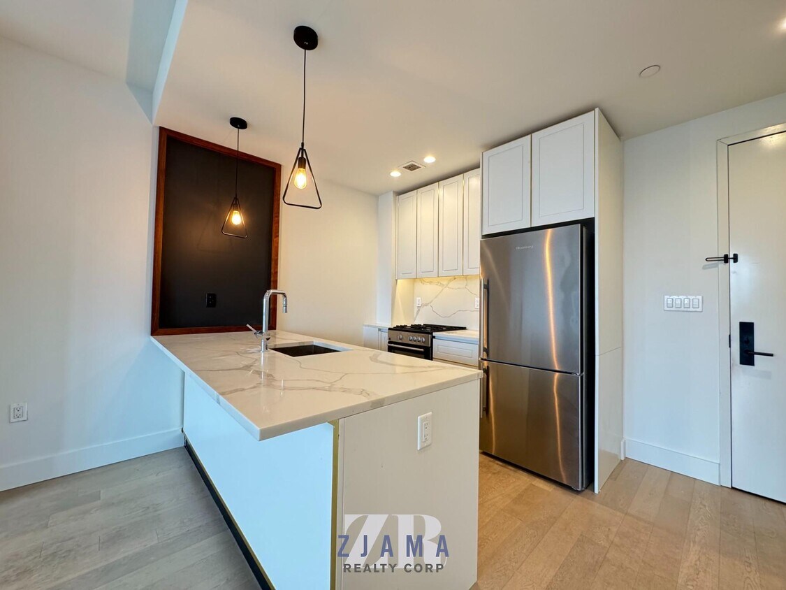 Foto principal - 635 4th Ave Ave