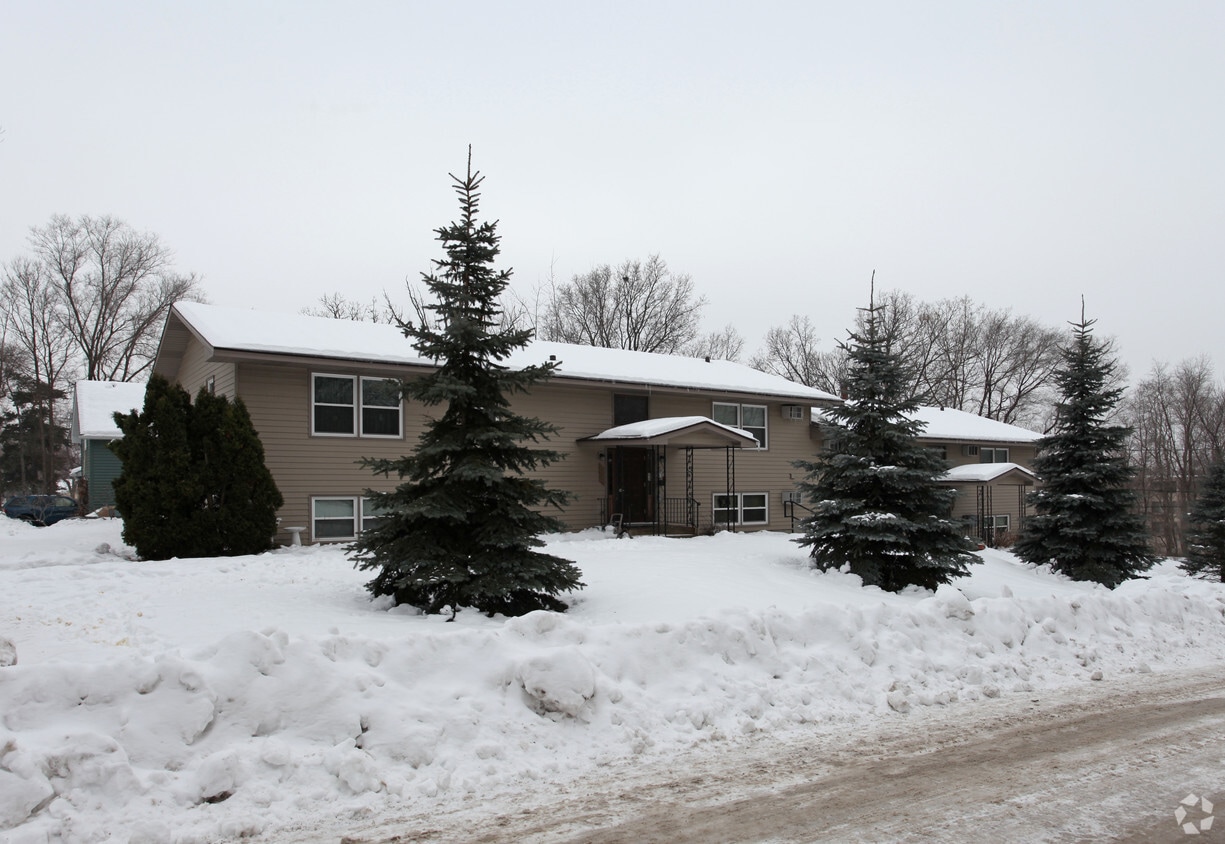 236 Madison St, Anoka, MN 55303 Apartments in Anoka, MN