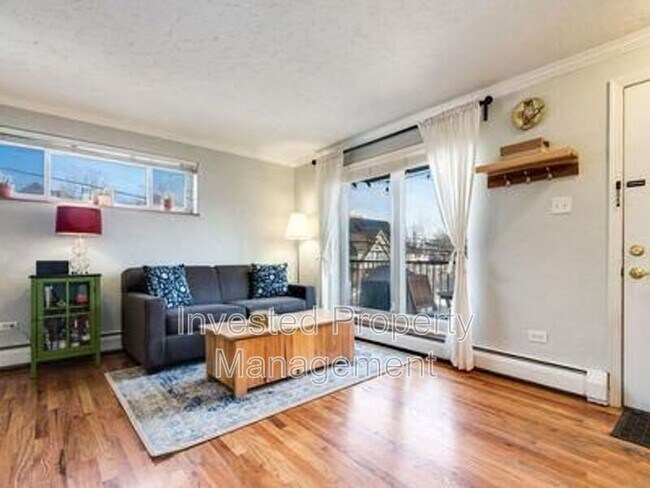 Foto del edificio - 1243 Vine St