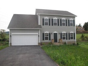 Building Photo - 203 Winnbrook St