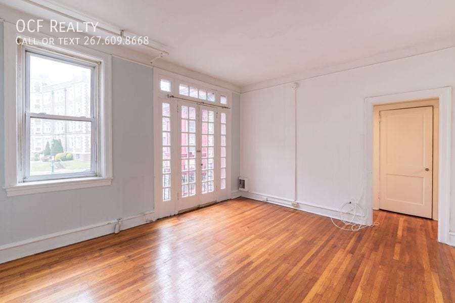 Primary Photo - 2115 N 63rd St