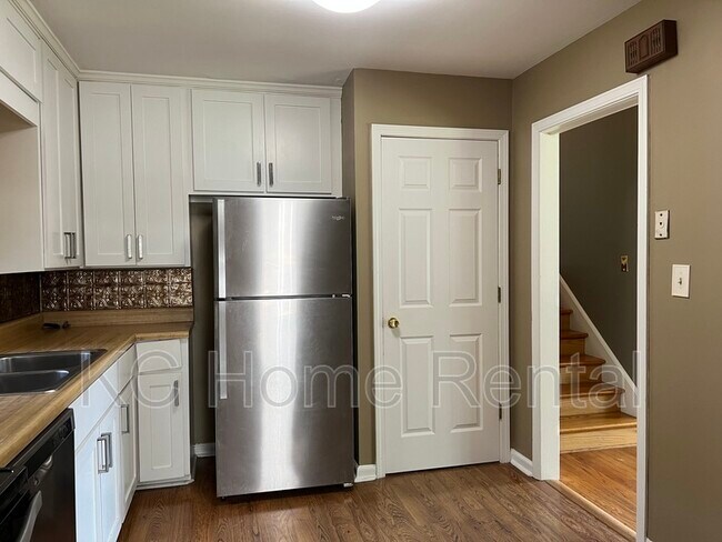 Foto del edificio - 6710 Hadley St