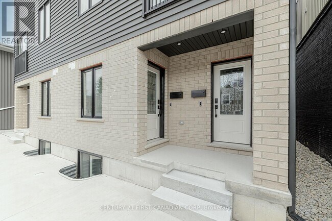 Photo du bâtiment - 109-109 Ross St