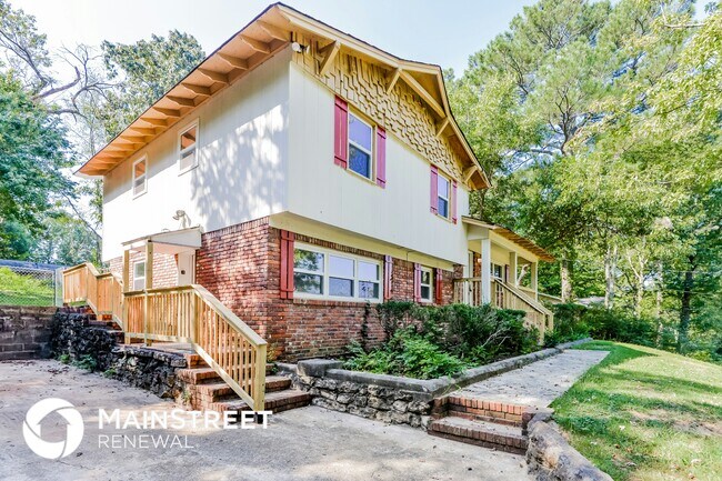 Building Photo - 2905 Westview Dr