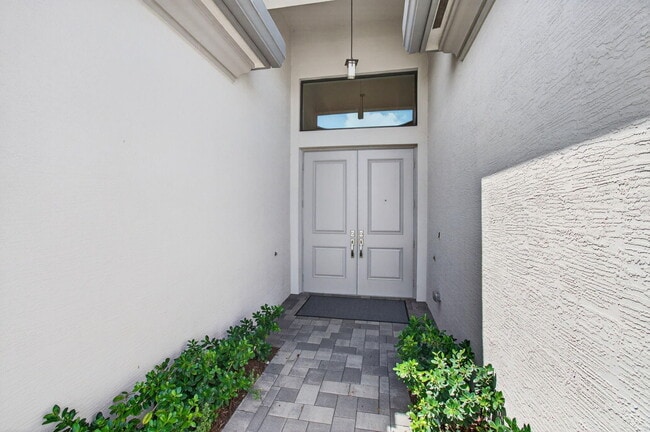Building Photo - 11281 White Balsam Ave