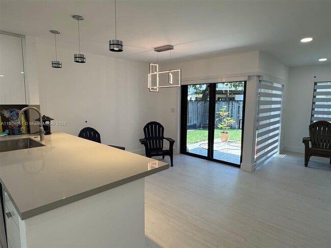 Building Photo - 12721 SW 68th Ter
