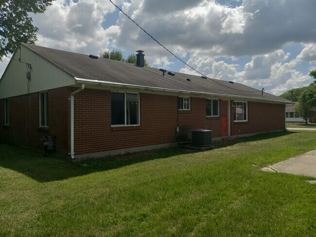 Foto del edificio - 3856 Longridge Dr