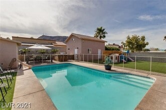 Building Photo - 437 Waterwheel Falls Dr