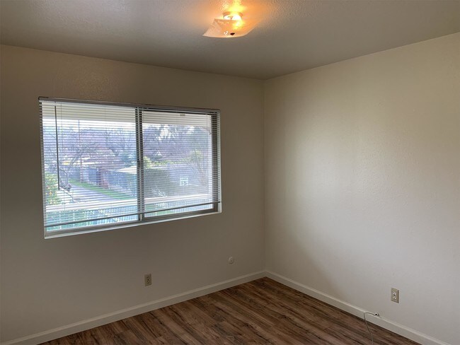 Foto del edificio - 120 E Fairmont Ave