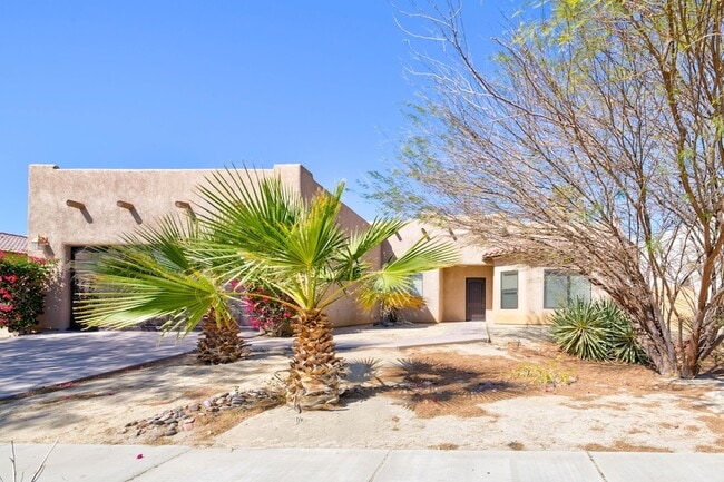Building Photo - 30595 Sierra Pl