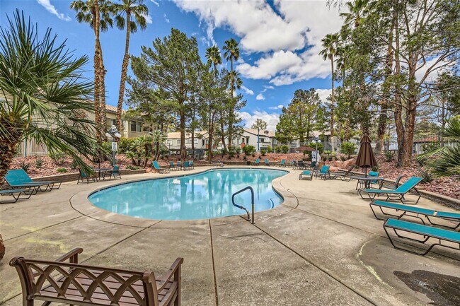 Building Photo - Beautiful Condo in Gated Community - Near Harry Reid Airport