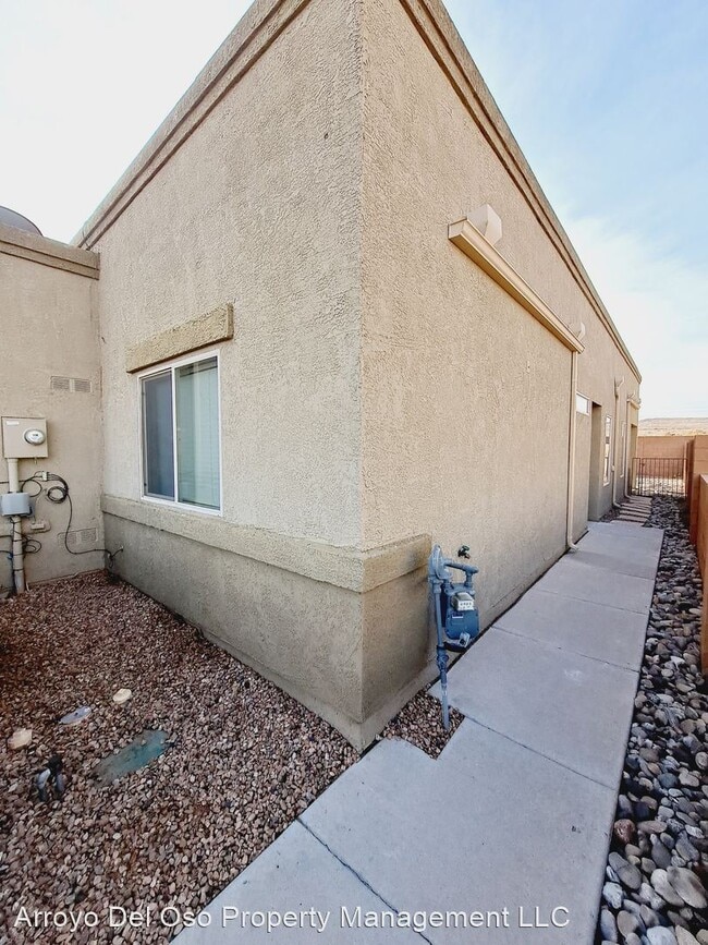 Building Photo - 2 br, 2 bath House - 3147 Erratic Street SW